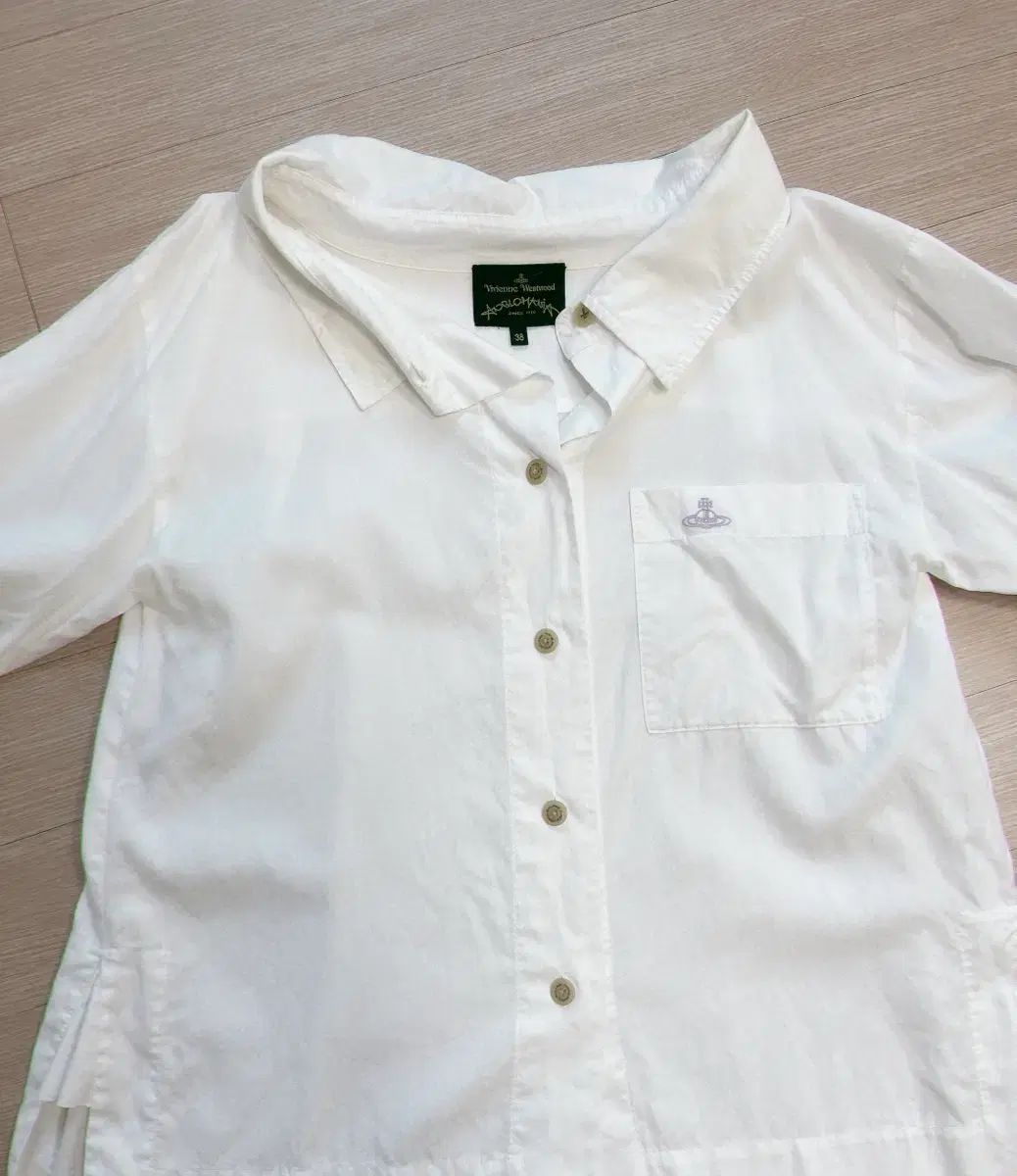 ヴィヴィアン ウエストウッド シャツ 白 サイズ 38 ブラウス