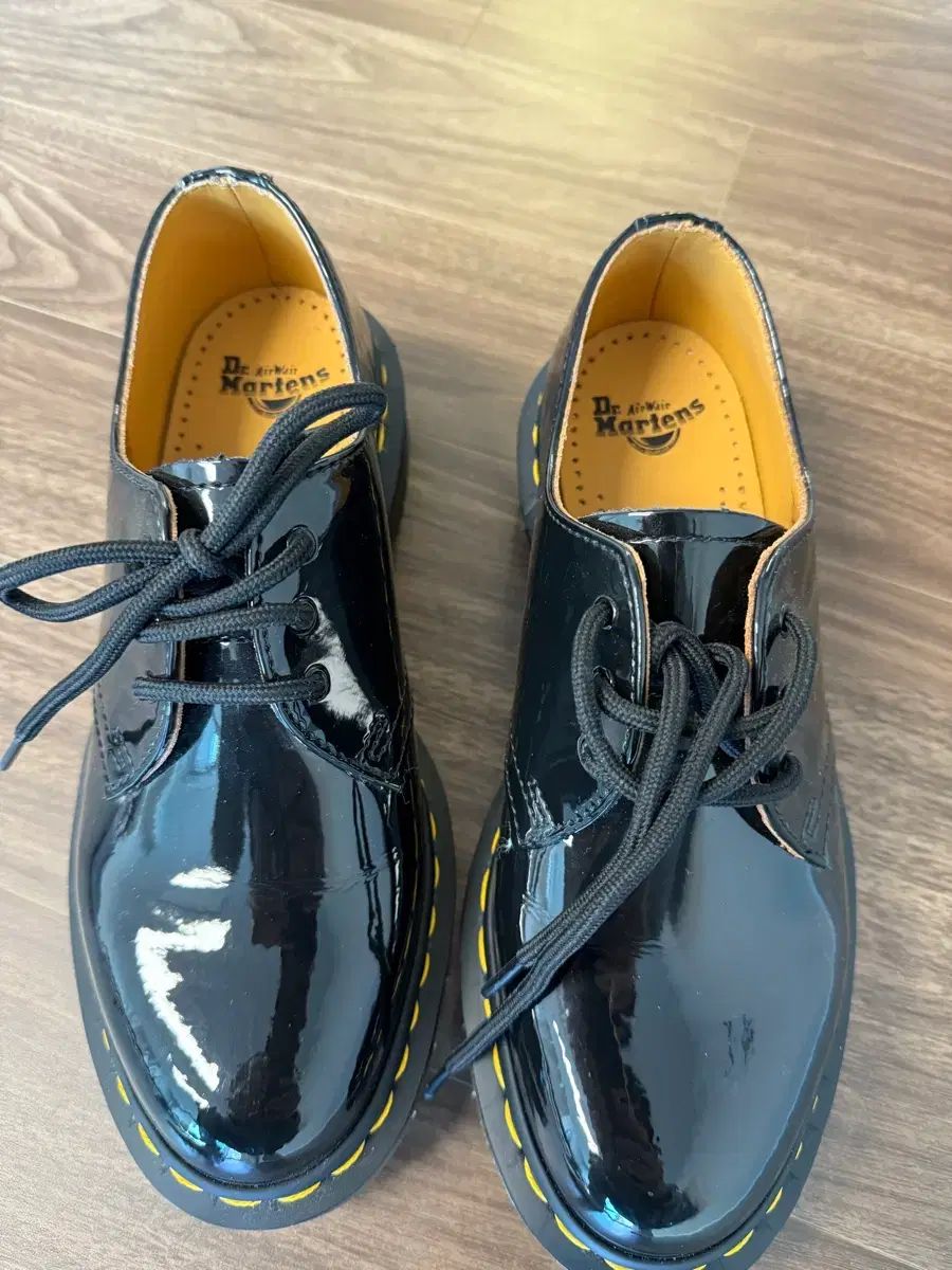 DR. MARTENS ドクターマーチン エナメル 3ホール - メルカリ