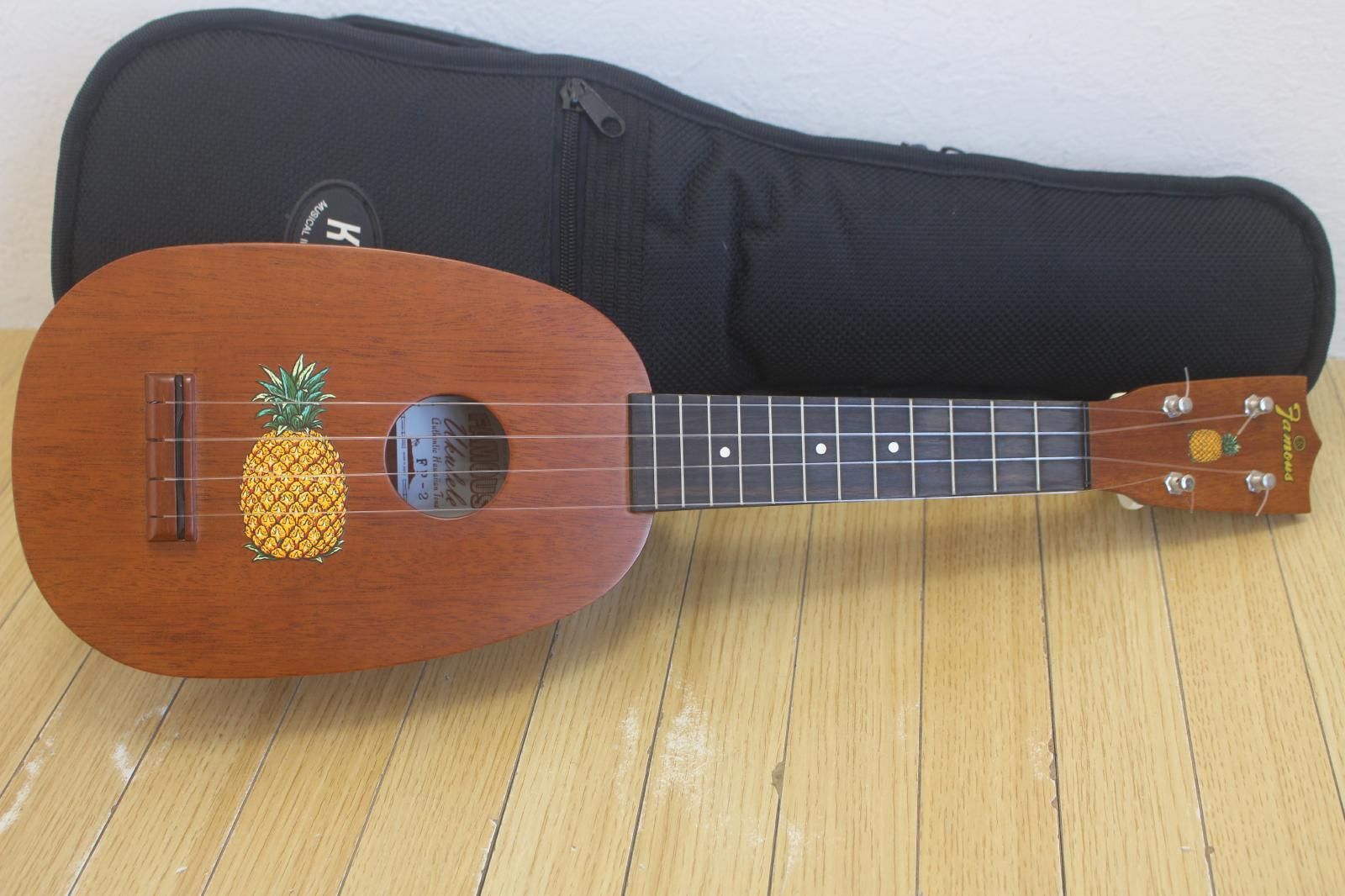 FAMOUS ウクレレ FP 2 パイナップル