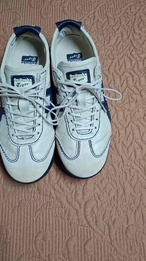 スニーカー 2203