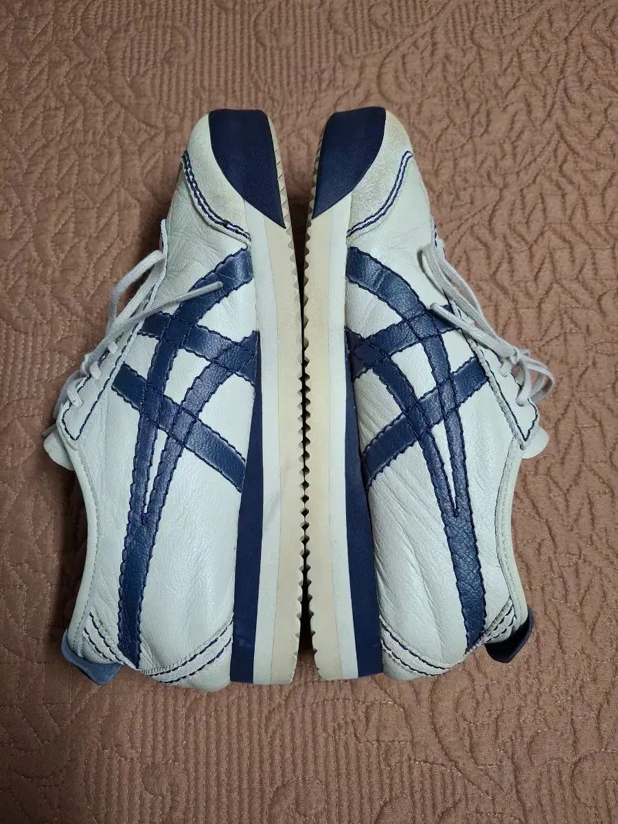 アシックス オニツカ