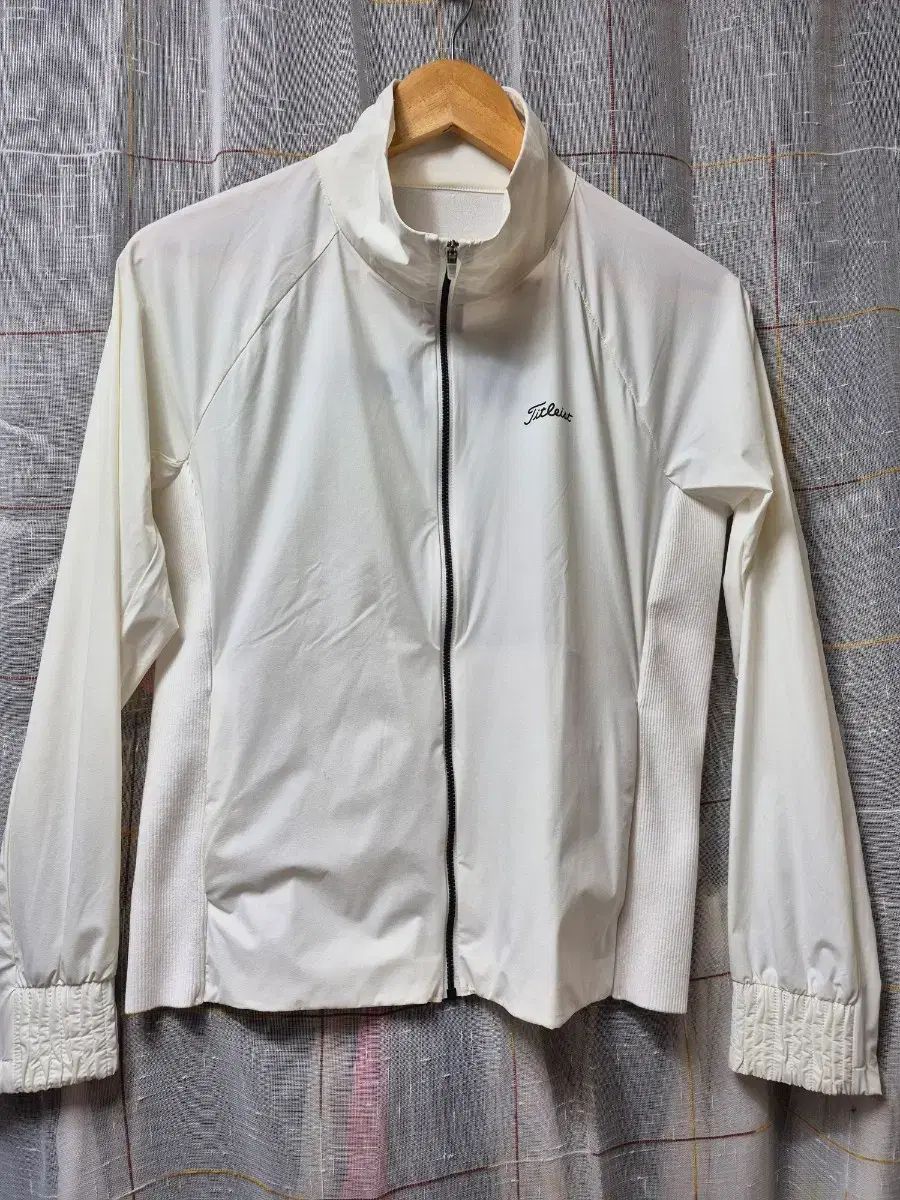 Titleist タイトリスト 白 ウィンドブレーカー ジャケット