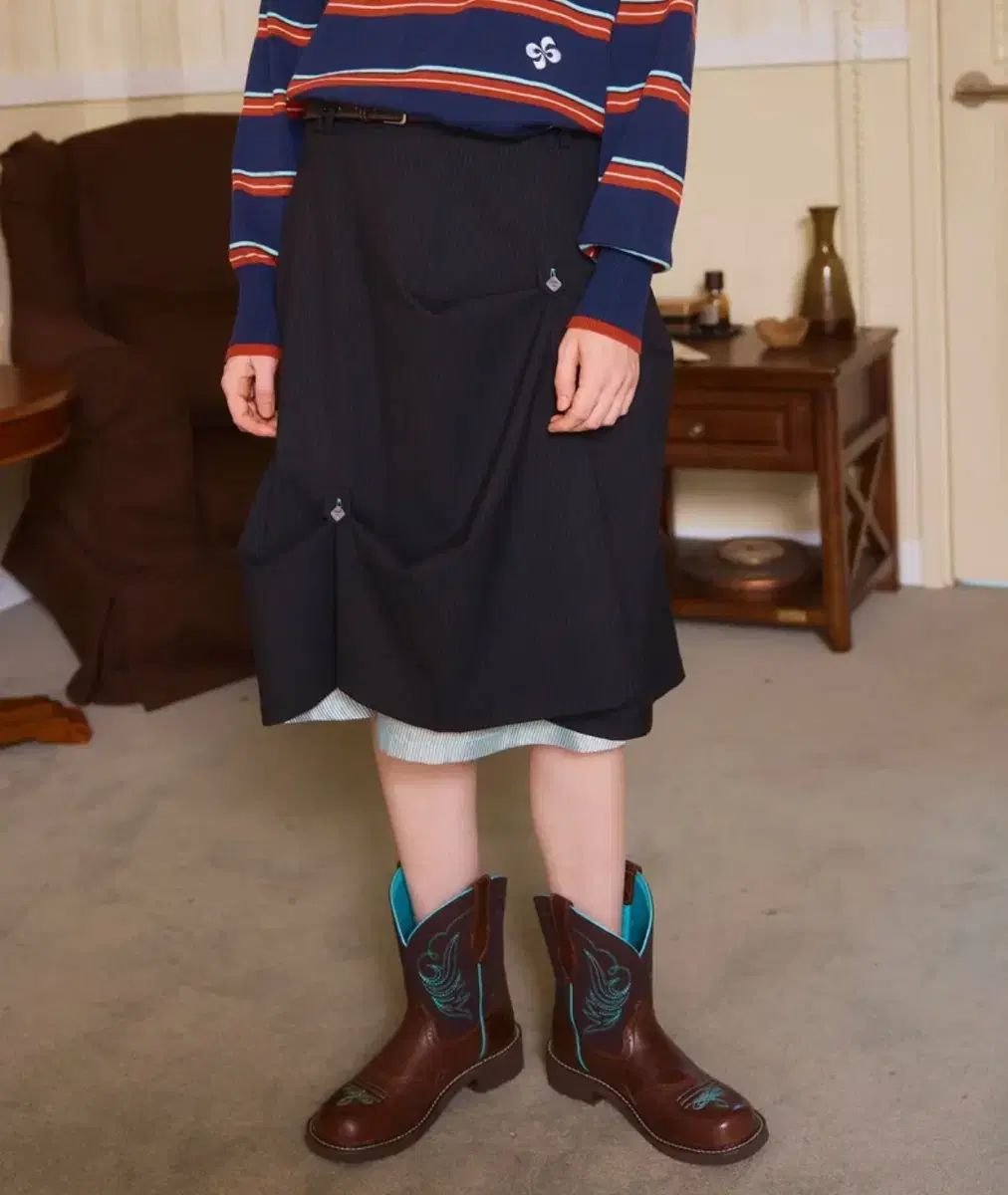 以下 ヘレティック ボタン フ スカート