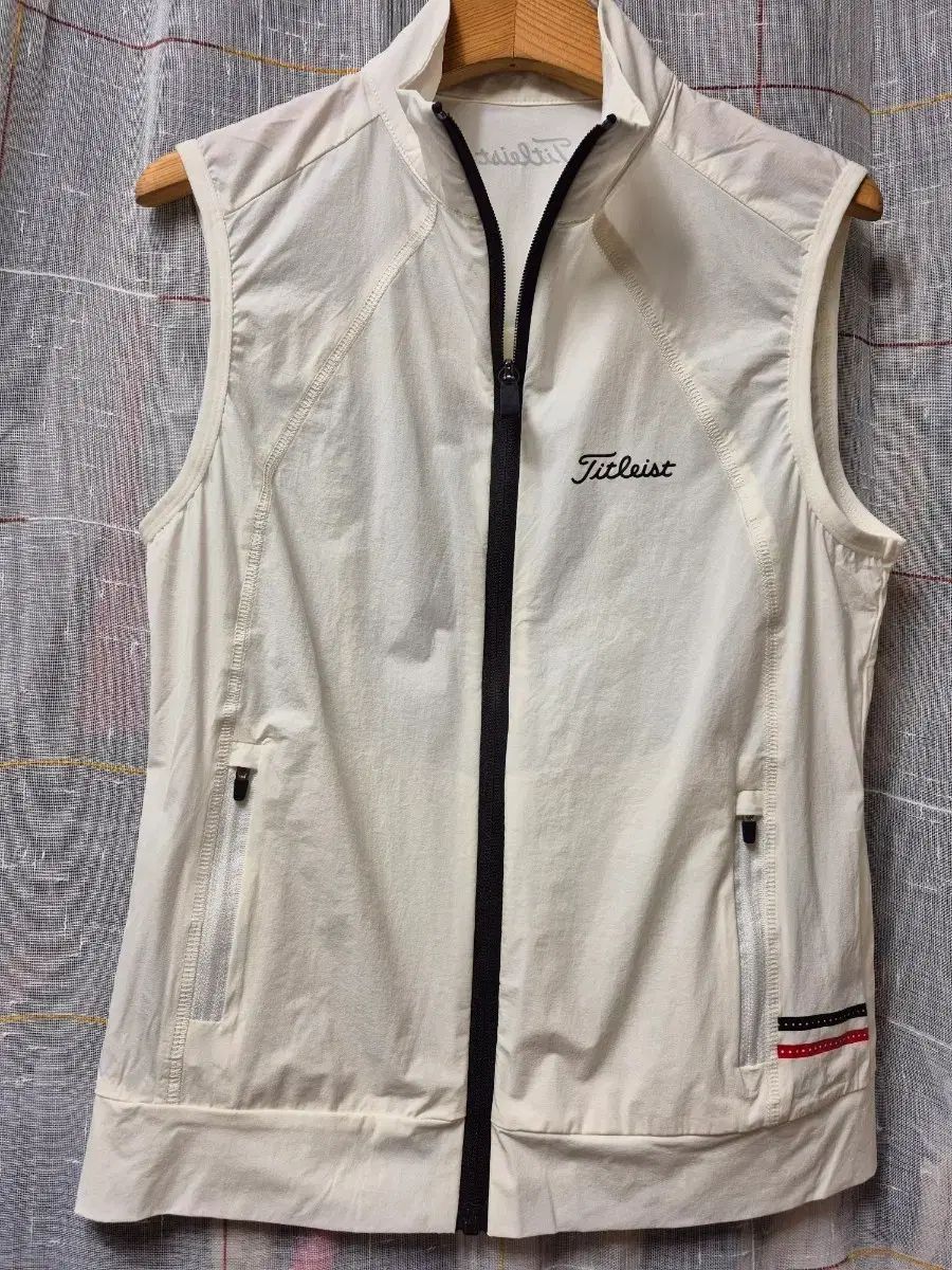 Titleist タイトリスト レディース ゴルフ ベスト アイボリー