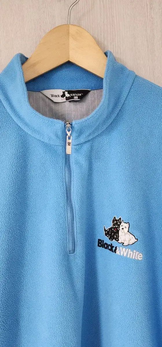 Black White ブルー ハーフジップアップ プルオーバー