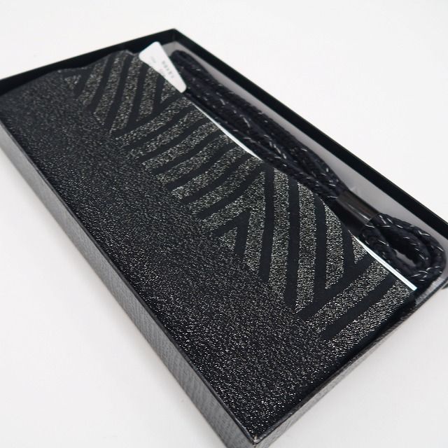 黒に活きる技とセンス”帯揚げ 帯締め