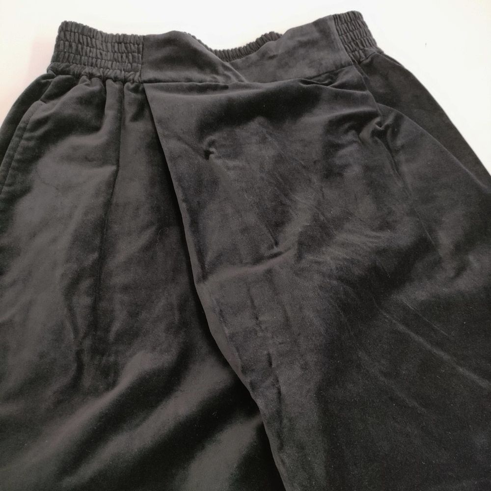 susuri ススリ パンツ（その他） レディース 【古着】【中古】 susuri モエケパンツ タイパンツ 別珍 定価44000円 25-551 サイズ0