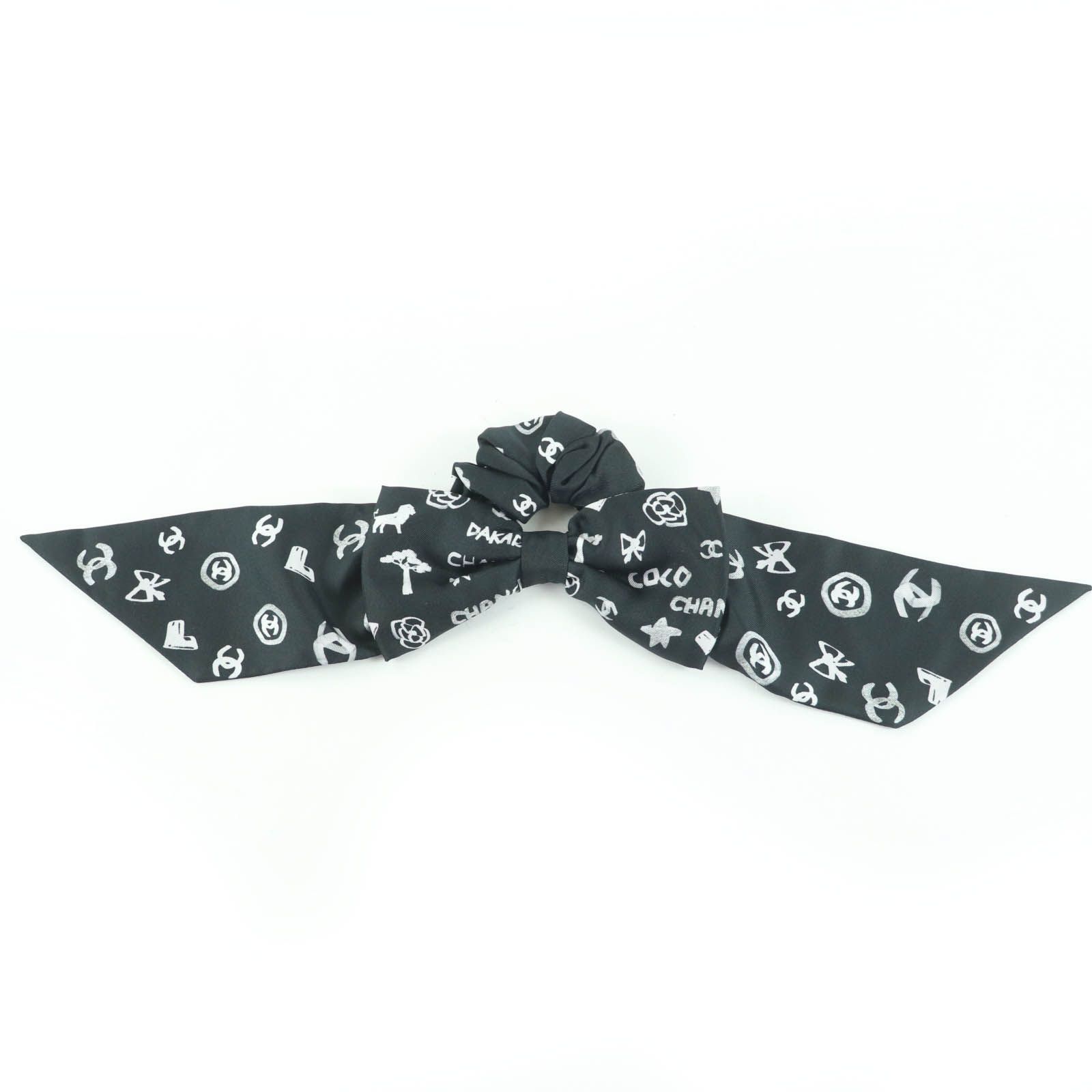 極美品☆CHANEL シャネル AA9265 シルク100％ ココマーク ロゴ総柄