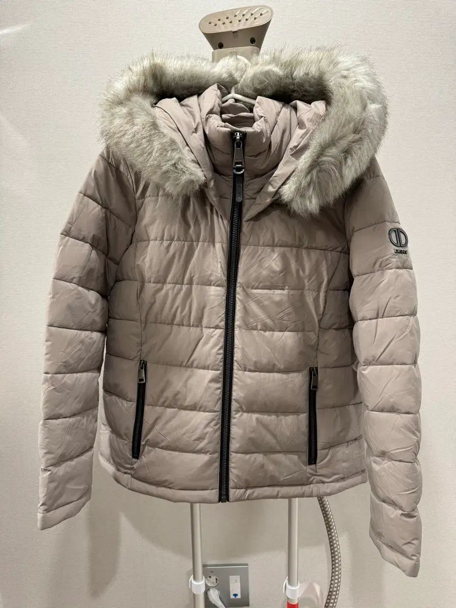 DKNY ファー フード ダウン アウター