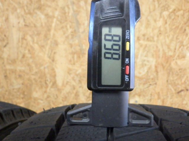 SR 421 ●2025 23年製造 約8 5部山●BS BLIZZAK VRX 2●225 45 R 17●2本