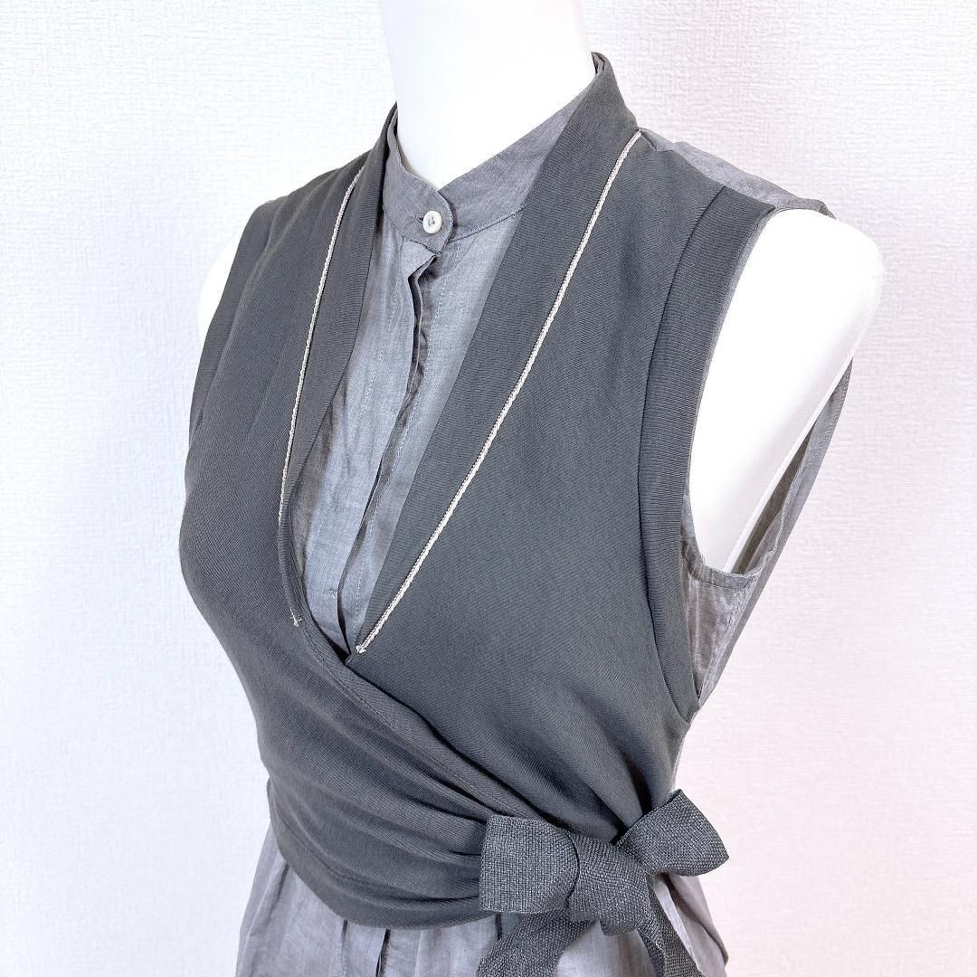 【美品】ブルネロクチネリ モニーレ ノースリーブブラウス M グレー 美品】ブルネロクチネリ モニーレ ノースリーブブラウス M グレー