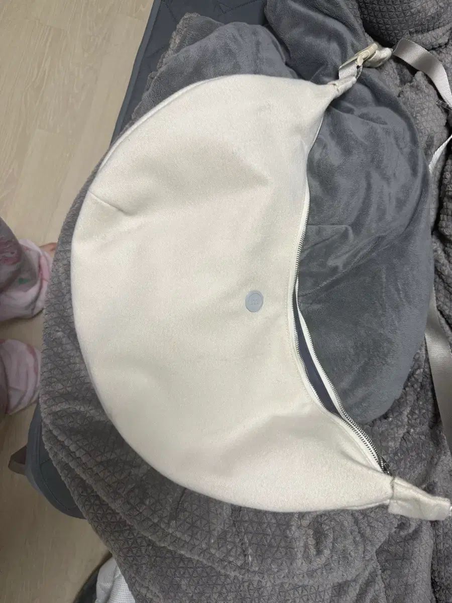 MINITMUTE ウール クローズウェスト ラージ アイボリー カラー