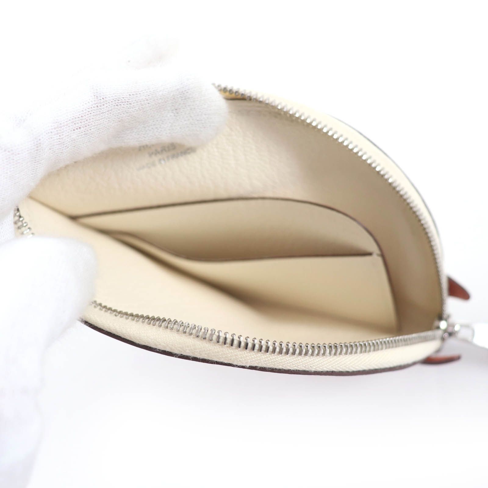 美品☆HERMES エルメス パドック シェーブル シルバー金具 セリエ金具 ケース アイボリー U刻印 箱付き フランス製 レディース 美品☆HERMES エルメス パドック シェーブル シルバー金具 セリエ金具