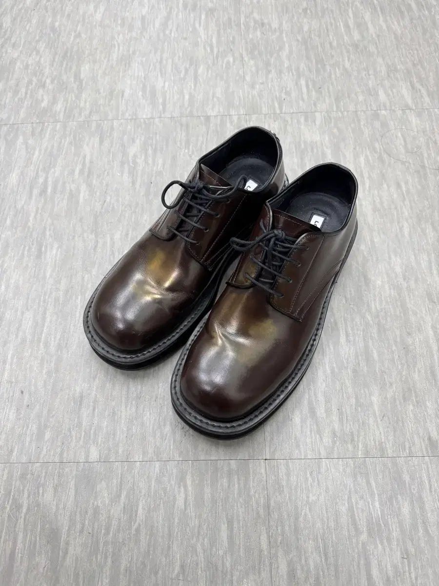 Forik バーガンディ ダービーシューズ 260