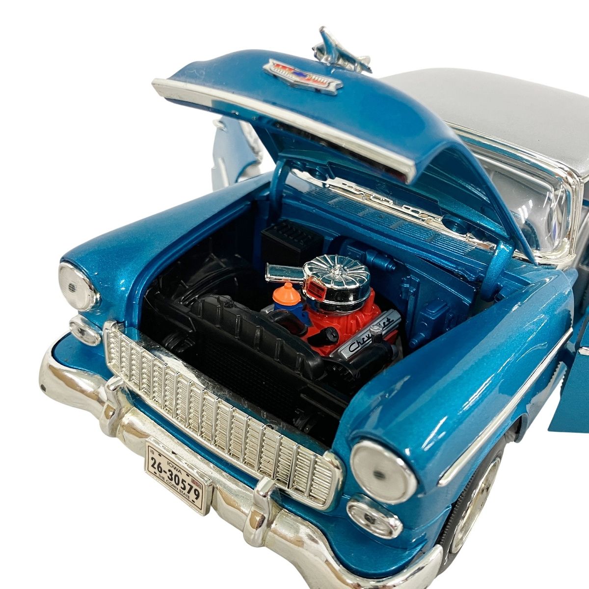 ERTL 1955年 CHEVROLET BEL AIR 1/18スケール シボレー アーテル