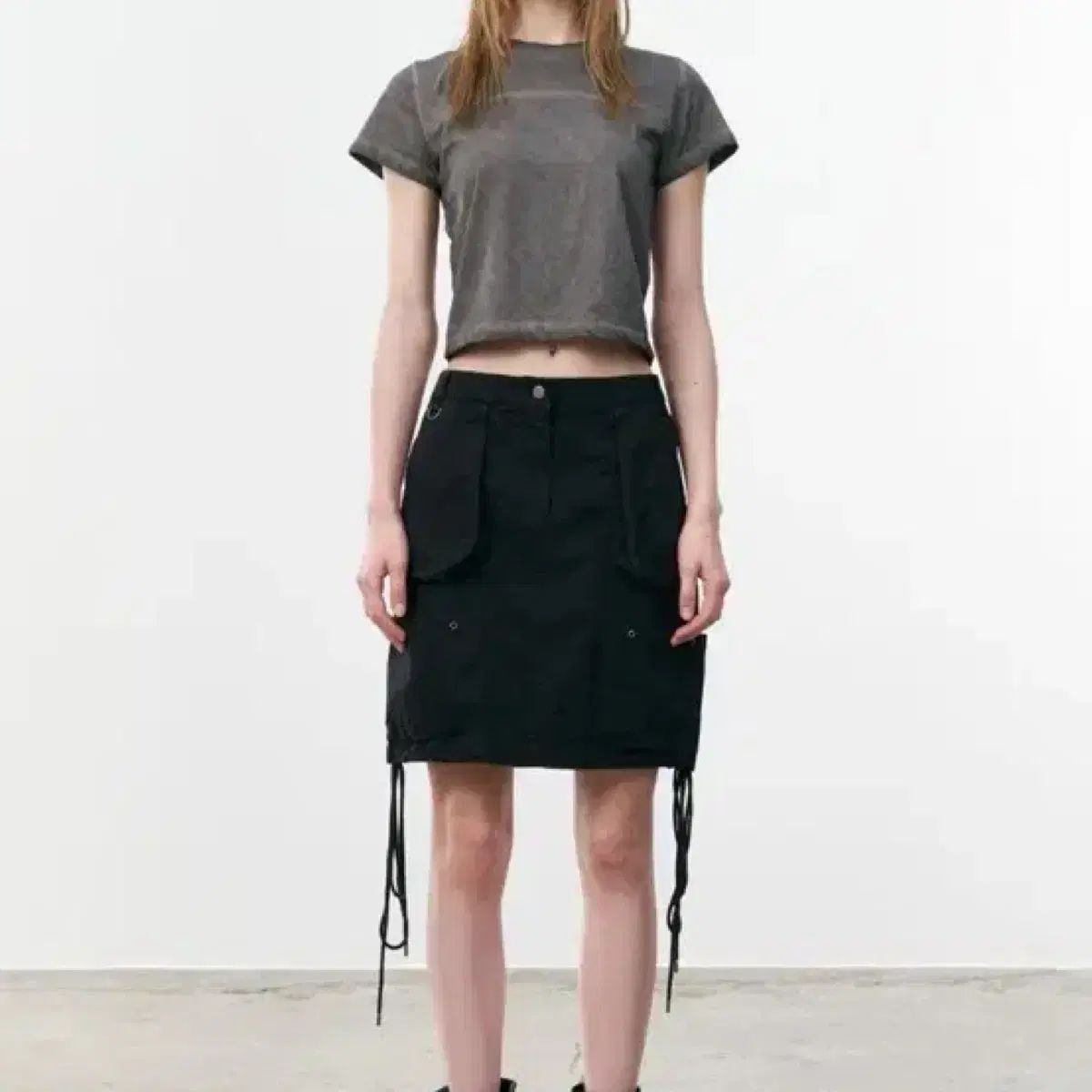 スタジオテーブル ブラック カーゴ ミニスカート