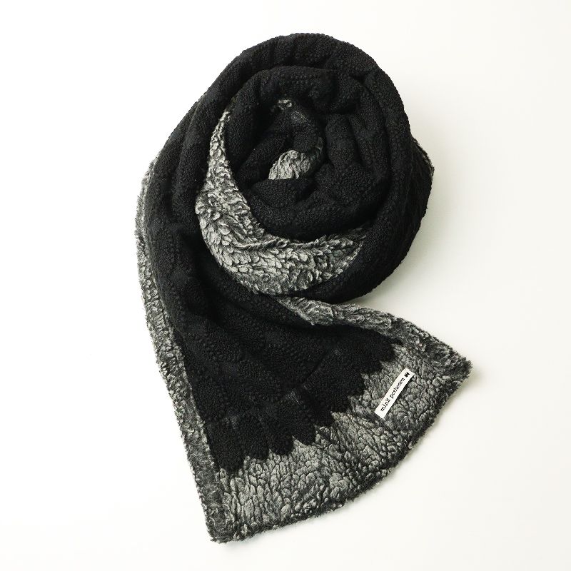 ミナペルホネン mina perhonen tarte ボアマフラー ｜ブラック グレー