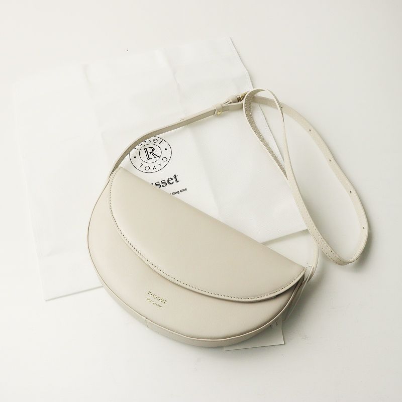 ♥ 定価3 3万 2025 SS ラシット russet レザーハーフムーンミニショルダーバッグ アイボリー 牛革 ポシェット