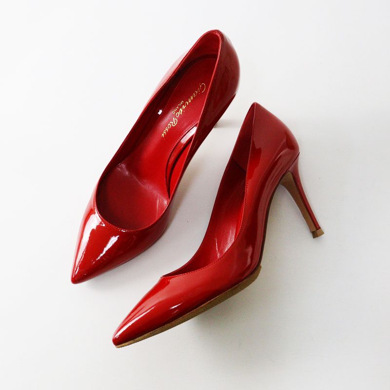 ジャンヴィトロッシ Gianvito Rossi パテントレザー ポインテッドトゥ