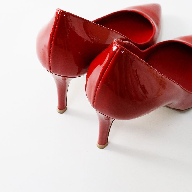 ジャンヴィトロッシ Gianvito Rossi パテントレザー ポインテッドトゥ