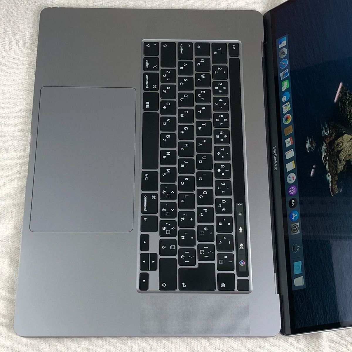 MacBook Pro 16インチ 2019 32GB/2TB/5600M MacBook Pro (16-inch, 2019) - 技術仕様 - Apple サポート (日本)