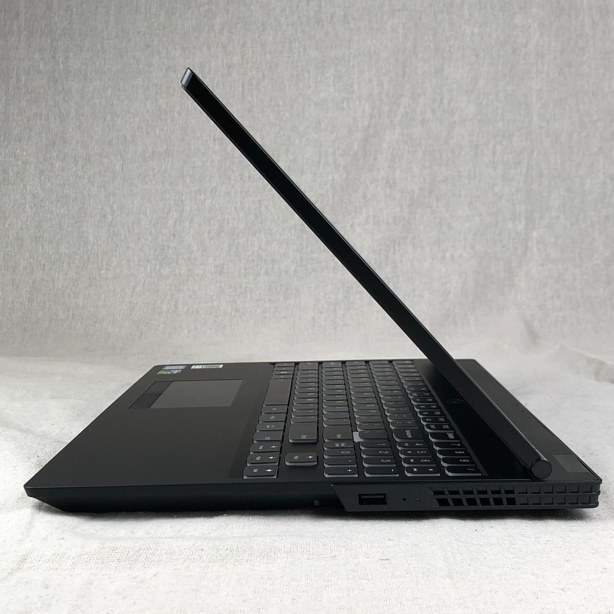 ジャンク品・本体のみゲーミングパソコン ノートPC Lenovo Legion Y530