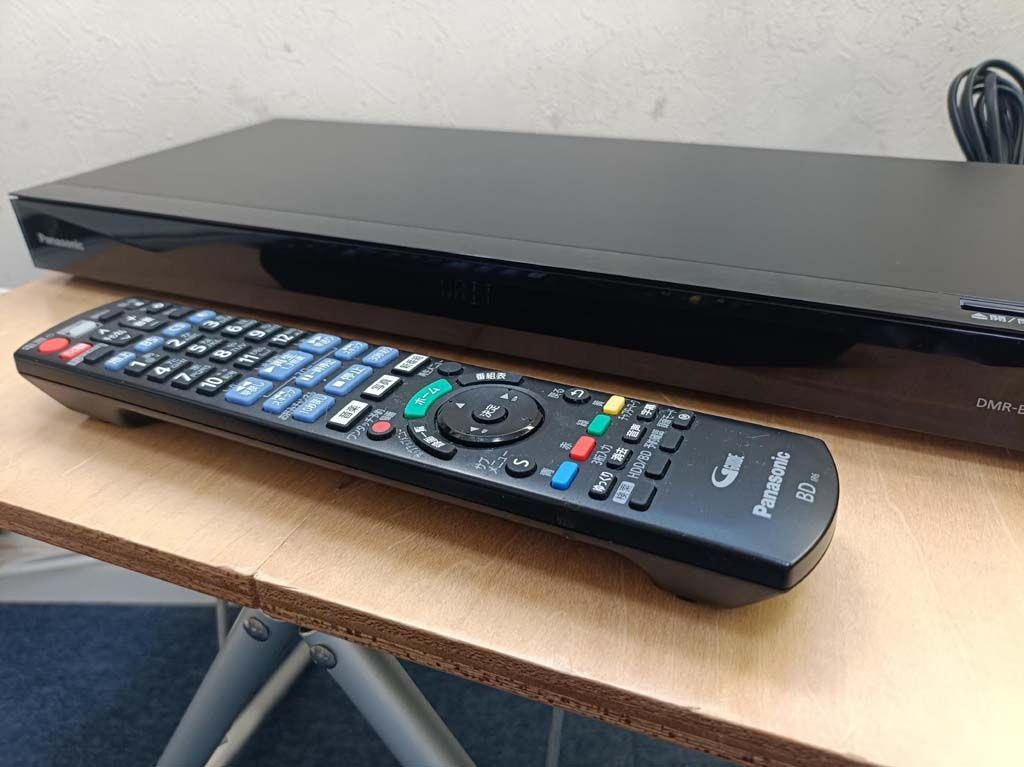 パナソニック 2番組同時1TBHDD内蔵ブルーレイレコーダーDMR-BW1050