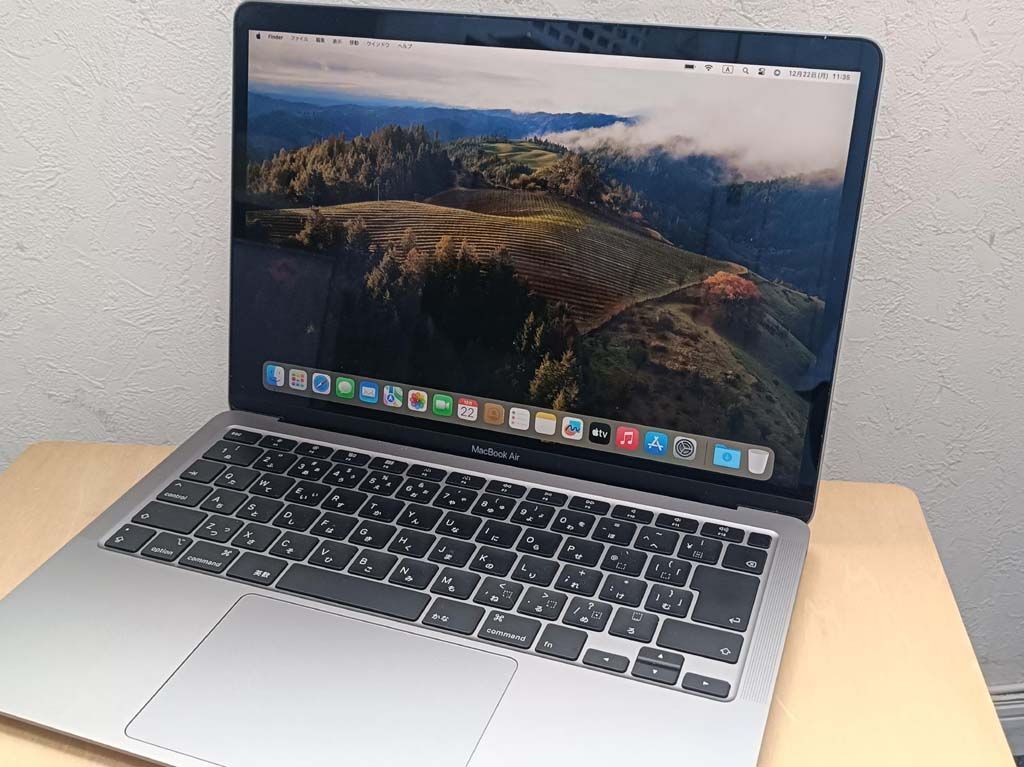 Apple MacBook Air Retina 13インチ 2020 i 3 8 GB 256
