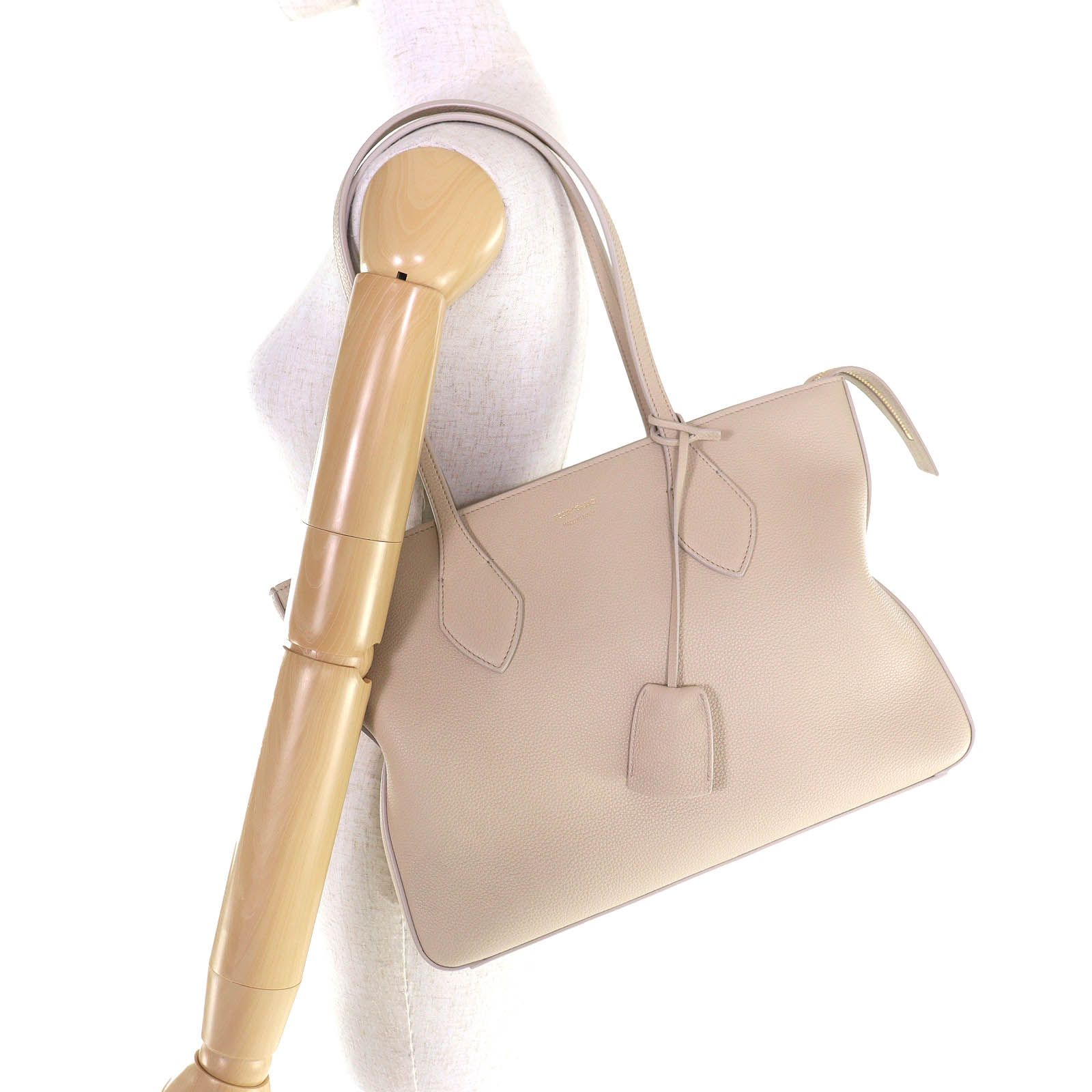 極美品△FERRAGAMO フェラガモ 219861 トートバッグ M カーフレザー