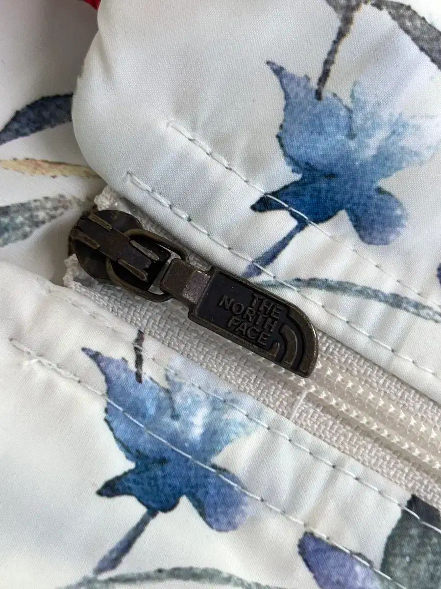 ウィンドブレーカー ジャケット