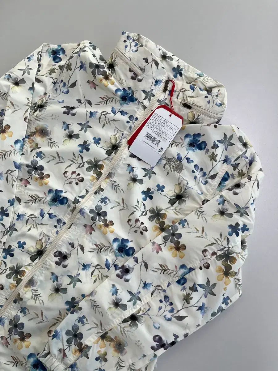 THE NORTH FACE ザノースフェイス フラワー パータン ウィンドブレーカー ジャケット