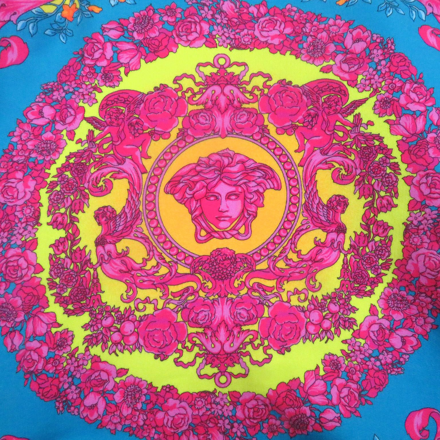 極美品□VERSACE ヴェルサーチ メデューサ バロックプリント プル