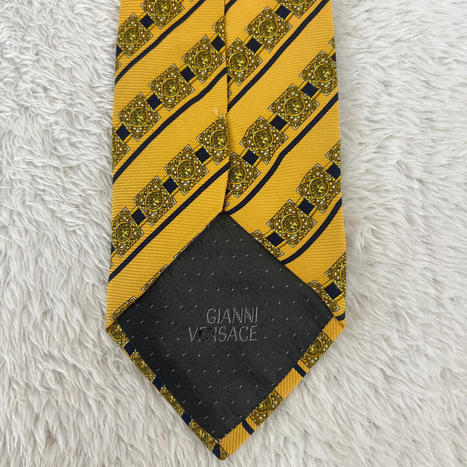 美品》GIANNI VERSACE (ジャンニヴェルサーチ) シルクネクタイ 総柄