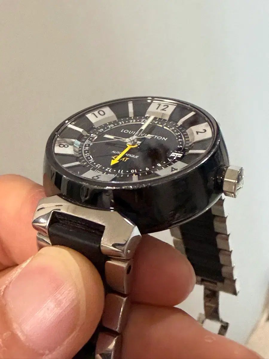 ルイヴィトン メンズ オートマチック GMT ブラック メタル