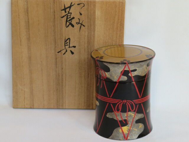 十二月◆特売品 木製本漆塗 皷形莨具 巻きたばこ入 莨入 茶道具 税込