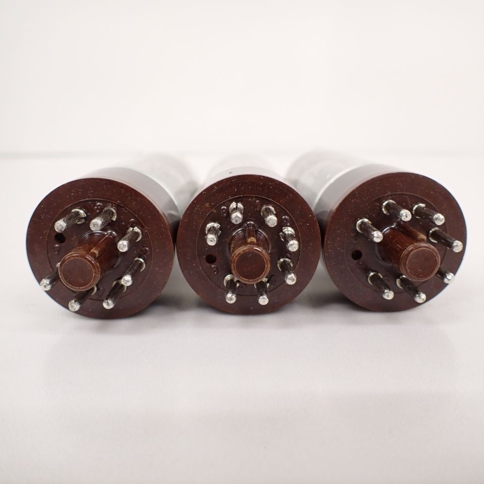 ∬ Svetlana EL34 3本 スヴェトラーナ 傍熱五極出力管 パワー管 真空管