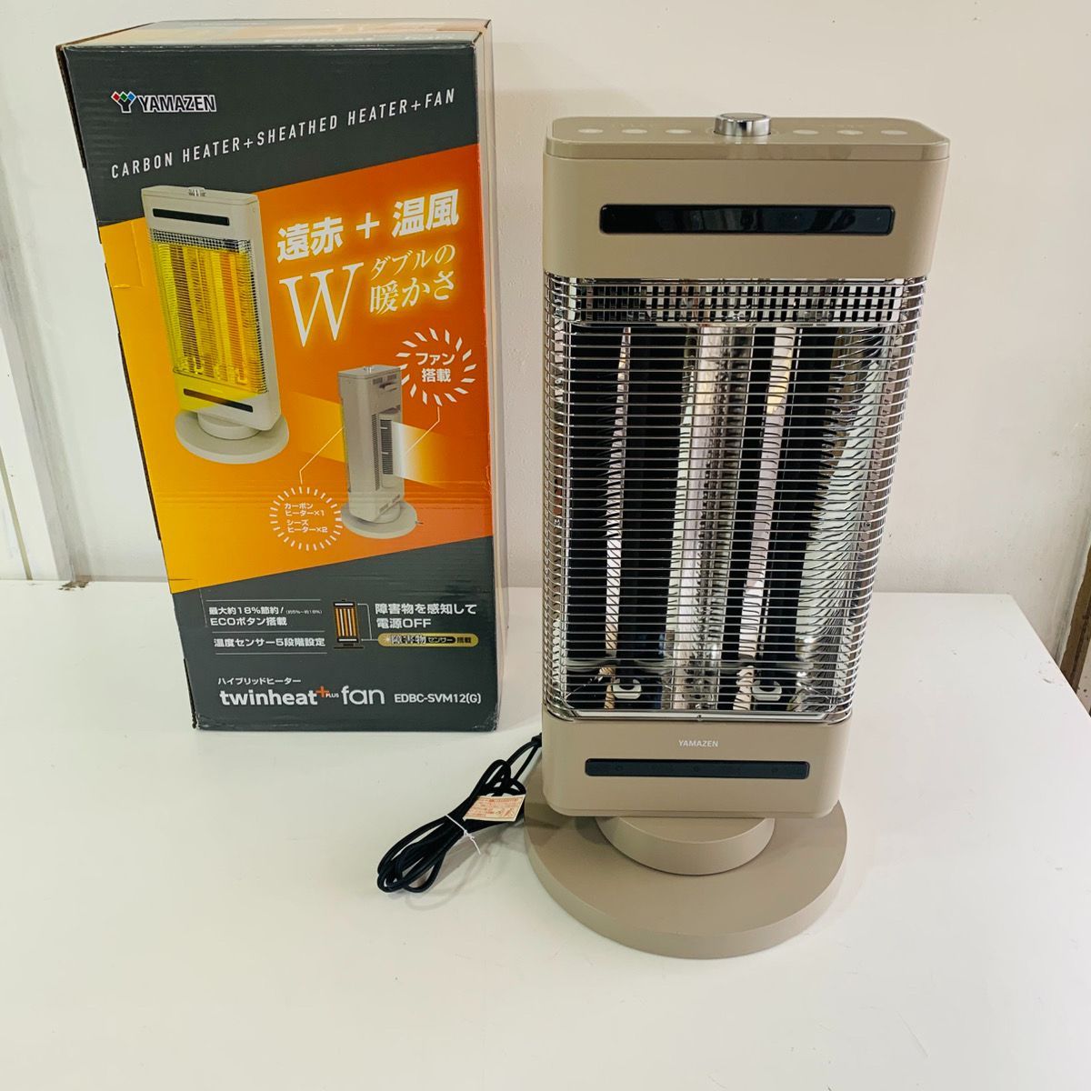 山善 YAMAZEN ハイブリッドヒーター ツインヒートプラスファン twinheat plus fan カーボン1本 シーズ2本 温風 EDBC SVM 12 G