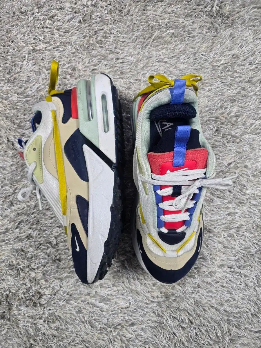 スニーカー マルチカラー