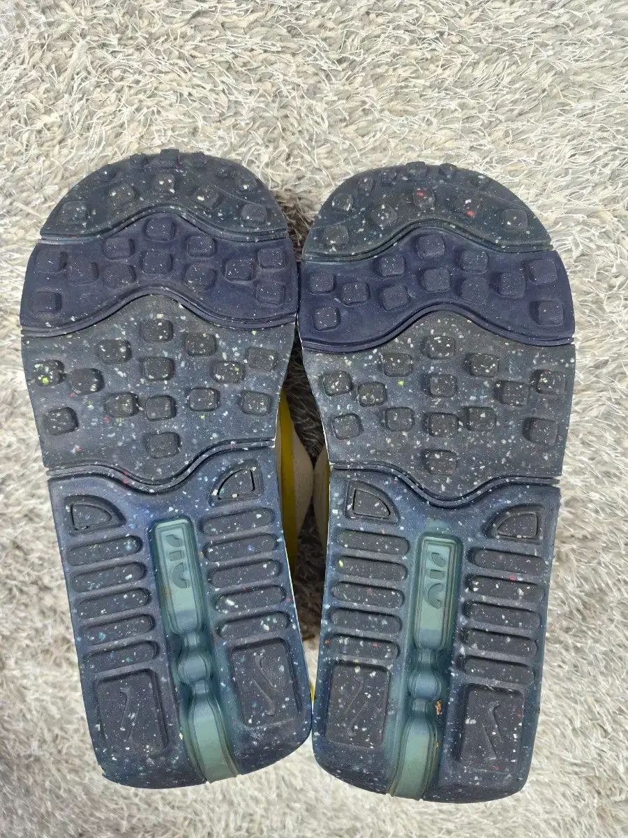  ナイキ スニーカー マルチカラー レディース 登山靴 トレッキングシューズ アウトドアシューズ