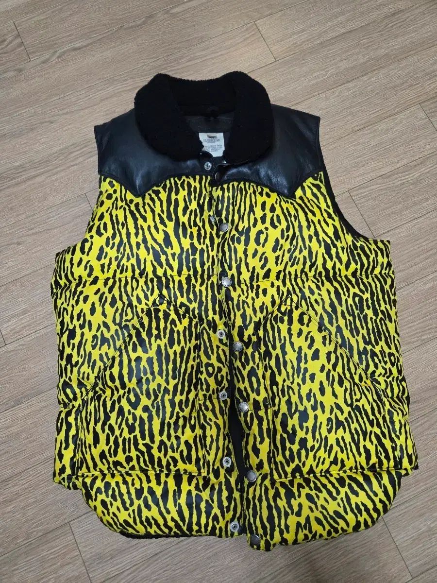 ワコマリア ぼっち ざ ろっく マウンテン ダウン ベスト