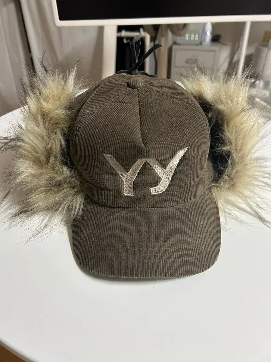 open yy フォウ ファー コーデュロイ イヤーフラップ キャップ カーキ
