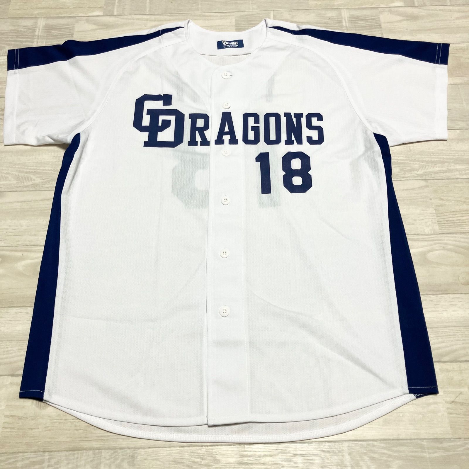 廃盤 希少 中日ドラゴンズ 伊藤準規 レプリカユニフォーム 背番号18