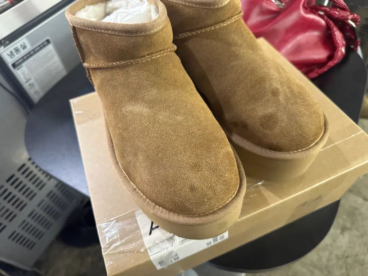 25 FW レディース Classic ウルトラ ミニ フラットフォーム 240 us 7