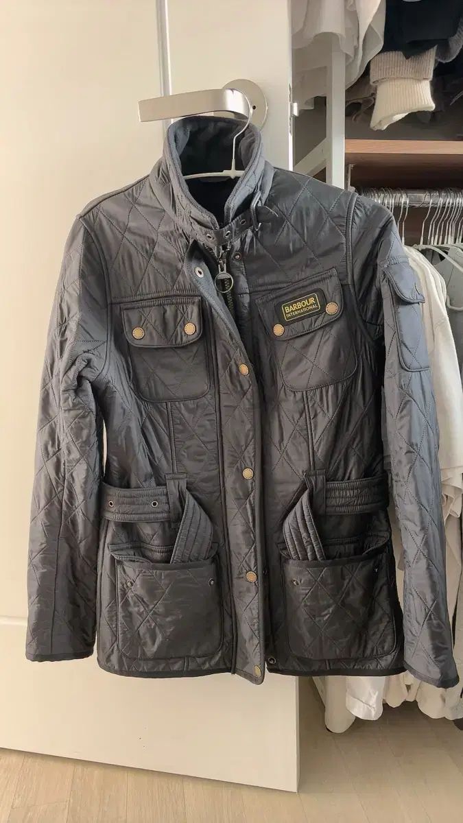 BARBOUR バブアー キルティングジャケット INTERNATIONAL バブアーインターナショナル 状態S級