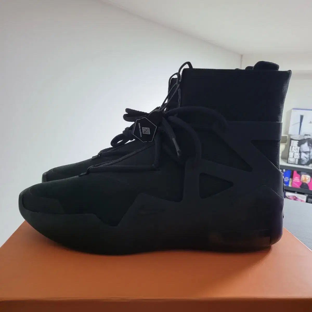 ナイキ エアフィアオブゴッド トリプルブラック 290