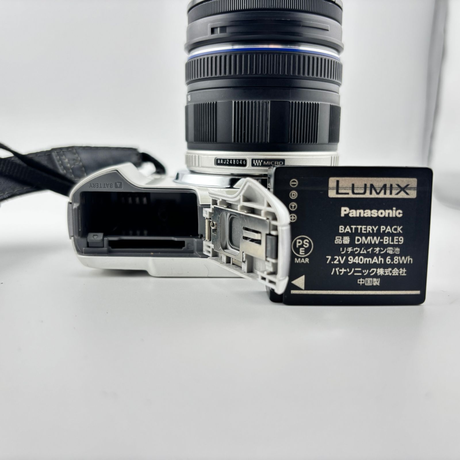 Panasonic パナソニック LUMIX GF3 デジタル一眼カメラ ボディ＋レンズ