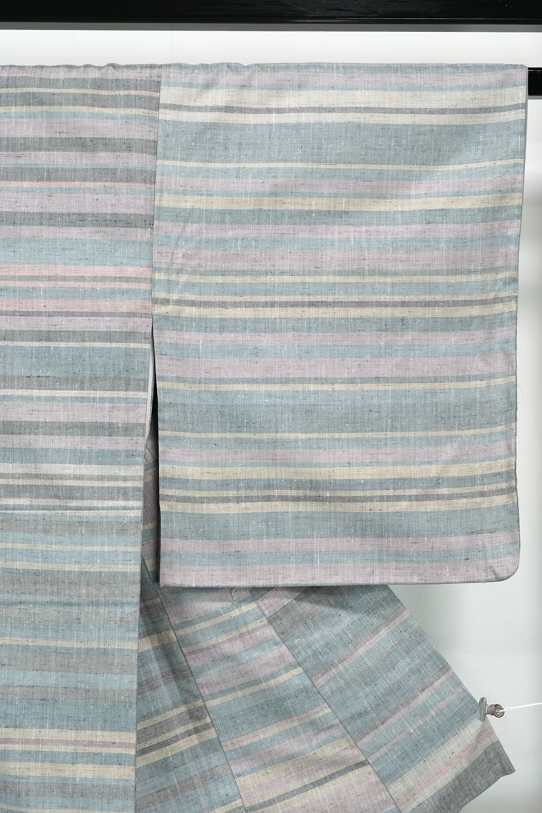 リサイクル 紬 ♥品 仕付け糸付き 手織り 横段 正絹 _ カジュアル 普段着 おしゃれ着 洒落着 パーティ お正月 お茶会 お稽古 練習 春 秋 冬 仕立て上がり tm 11225 m