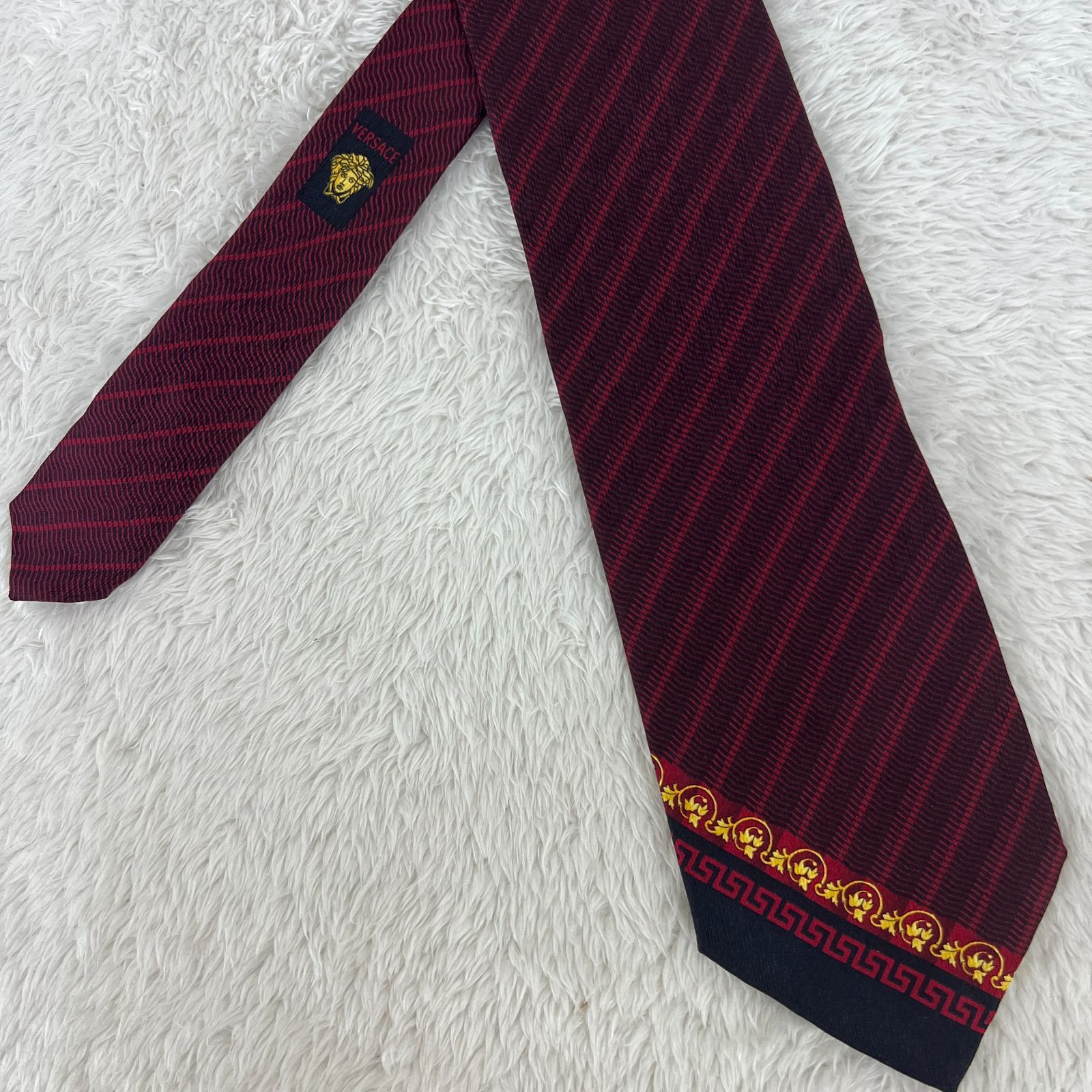 美品》GIANNI VERSACE (ジャンニヴェルサーチ) シルクネクタイ 総柄