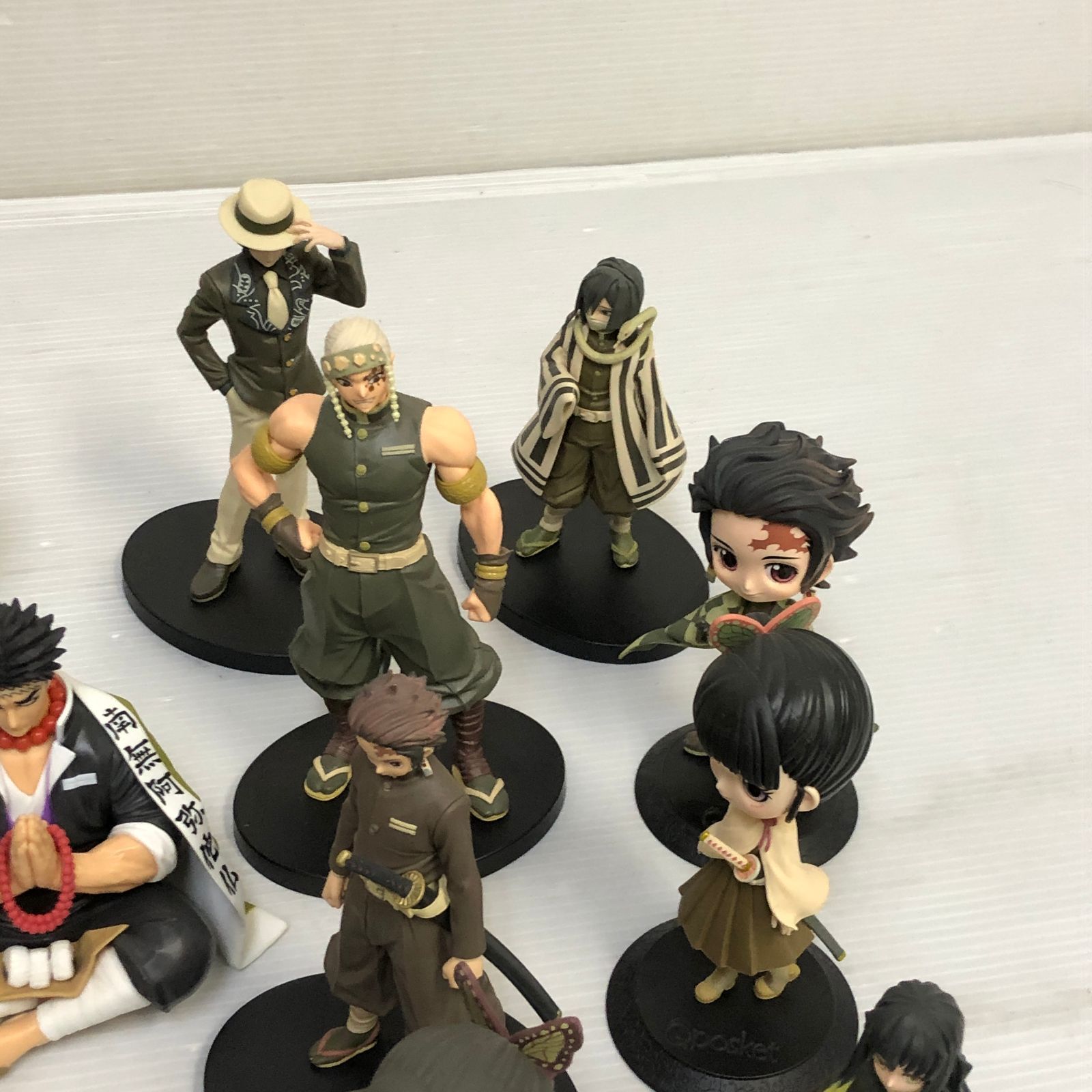 【廃盤品・非売品】フィギュア90体セット売り △鬼滅の刃 フィギュア まとめ ※欠品・破損等商品状態未確認 ジャンク