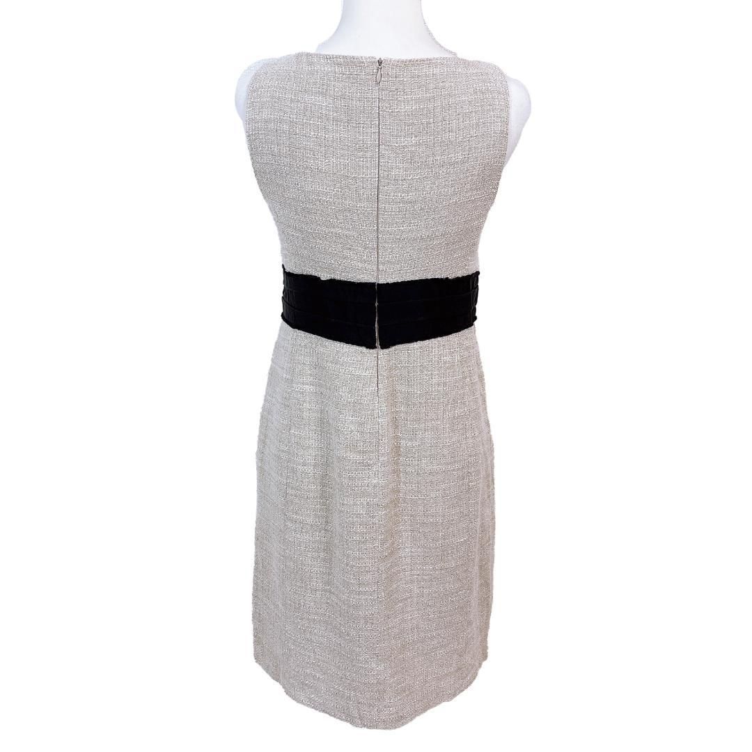  モスキーノ Vネックノースリーブワンピース I 44 ライトベージュ ノースリーブ ひざ丈ワンピース